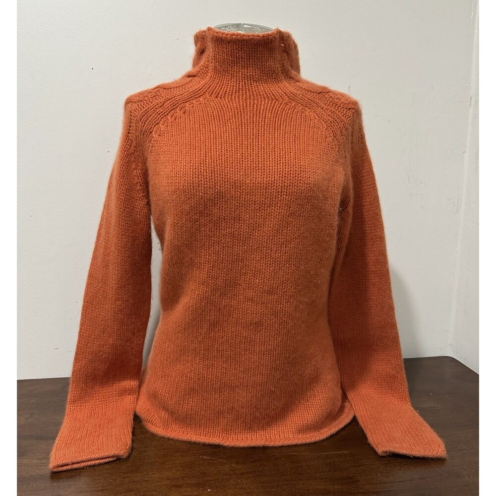 unbranded size M soft luxurious Italian warm orange 100% cashmere sweater